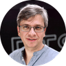 Олег Новиков
